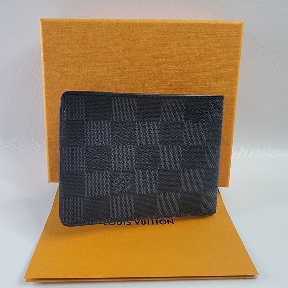 LOUIS VUITTON Damier Graphite Bifold Wallet - Picture 3 of 13